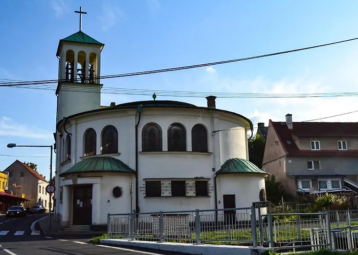 Na Palouku Nyaraló